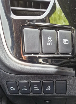 Mitsubishi Outlander cena 73900 przebieg: 189994, rok produkcji 2019 z Ciechanów małe 379